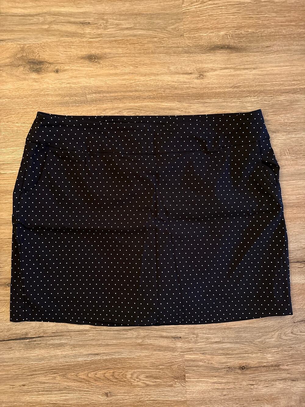 Nanette Lepore Black Skort White Dots Size 20W